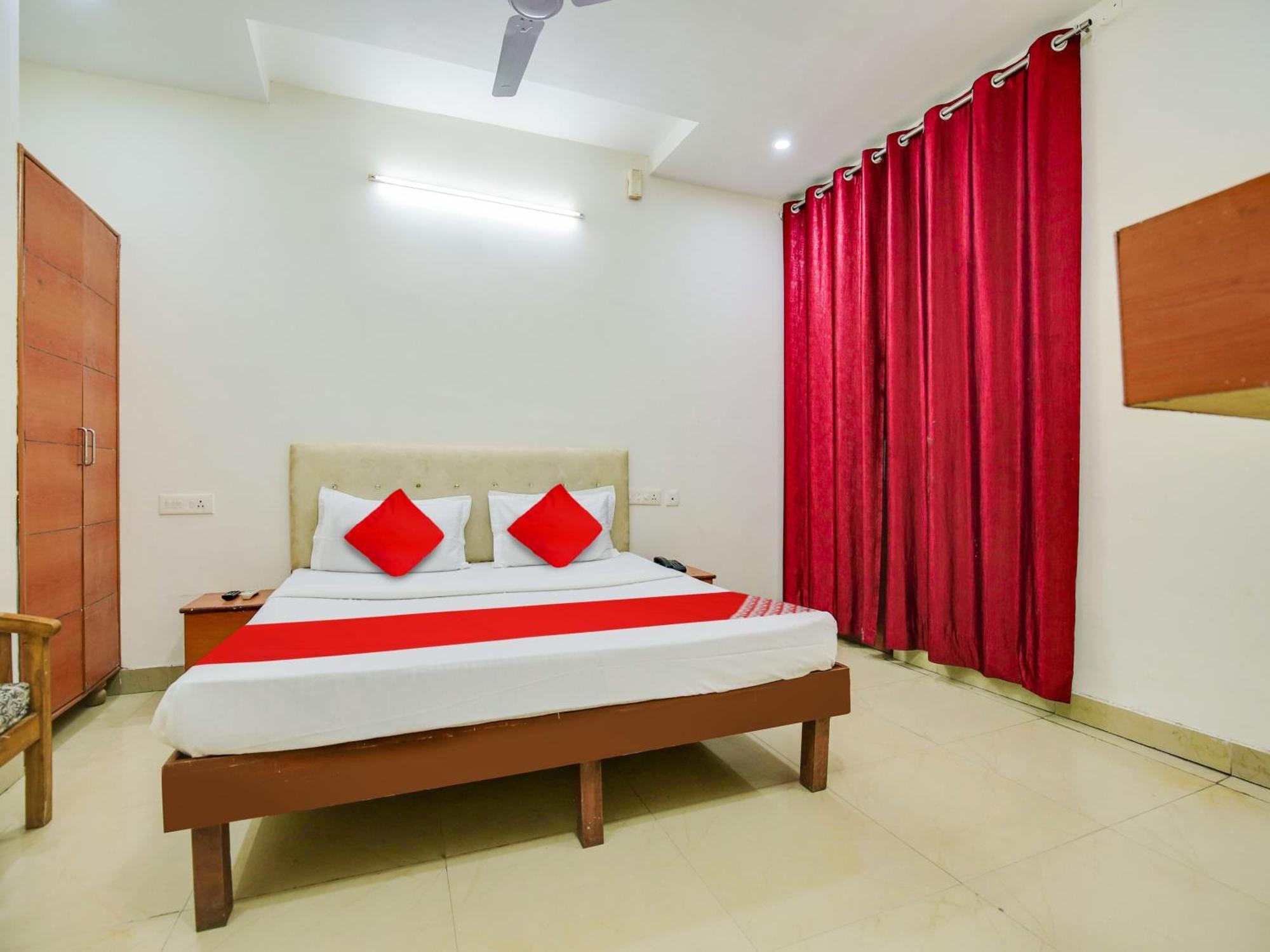 Hotel O Platinum Inn Nayagaon Dış mekan fotoğraf