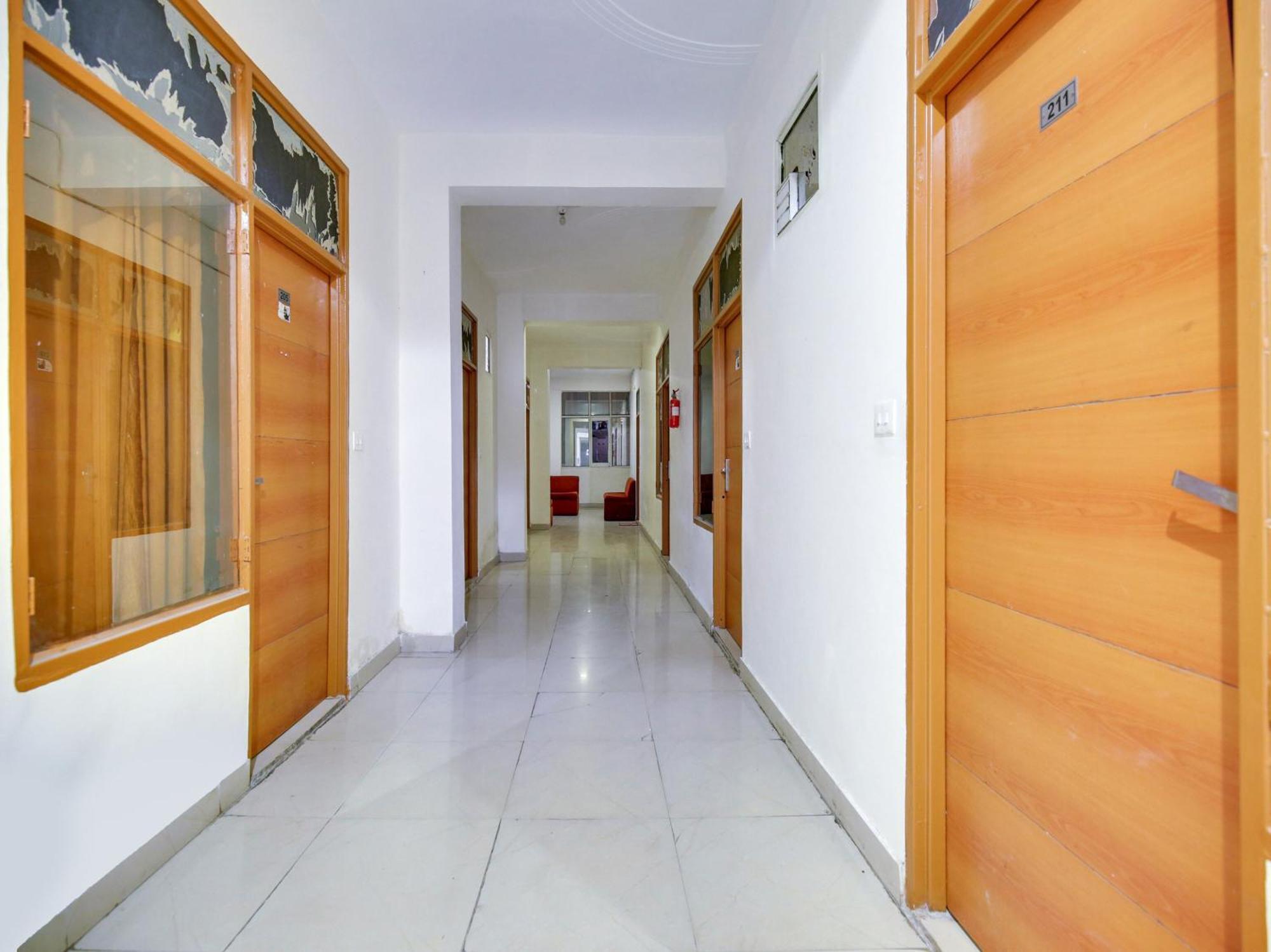 Hotel O Platinum Inn Nayagaon Dış mekan fotoğraf